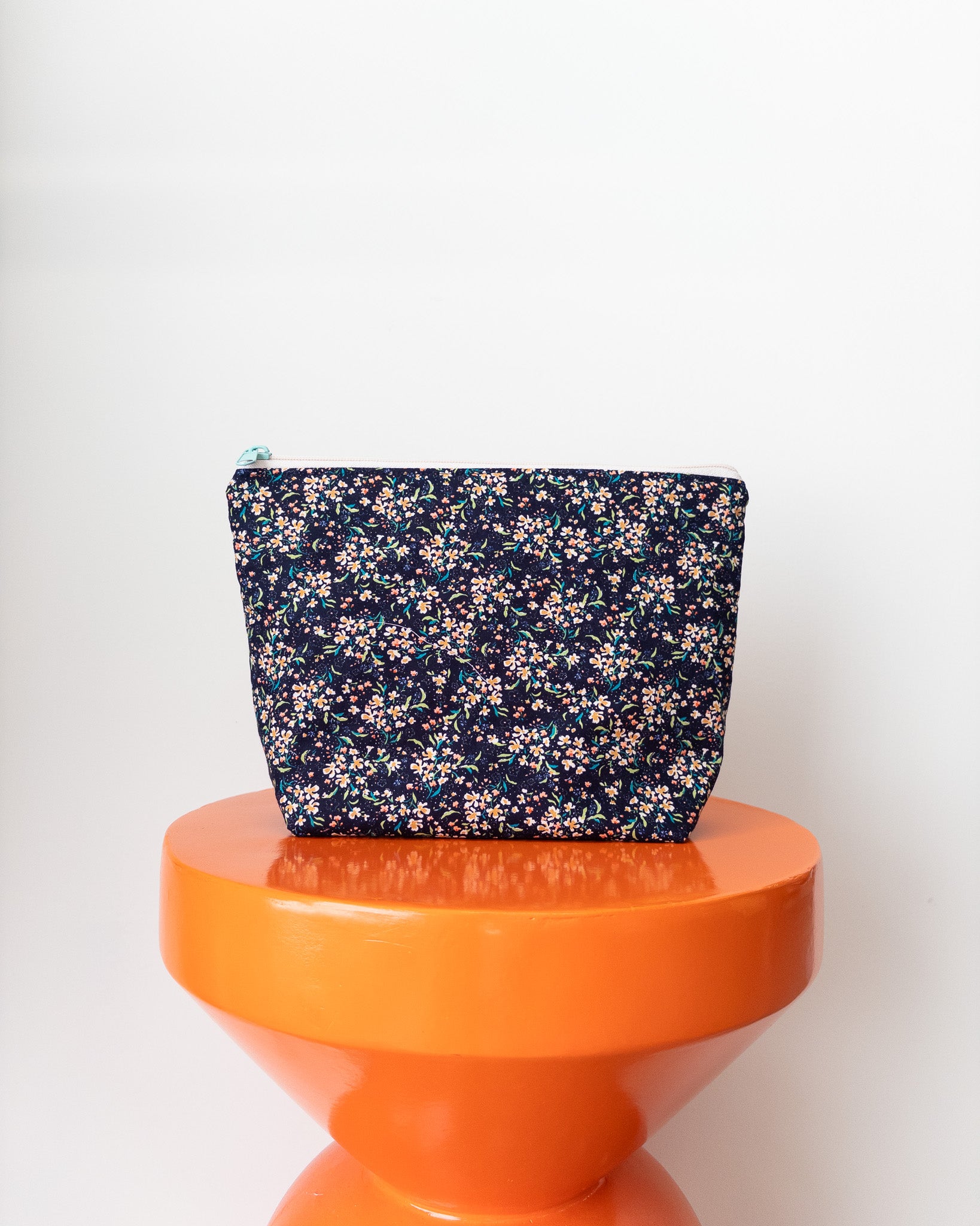 Projectbag/toilettas midi | Midnight bloemen