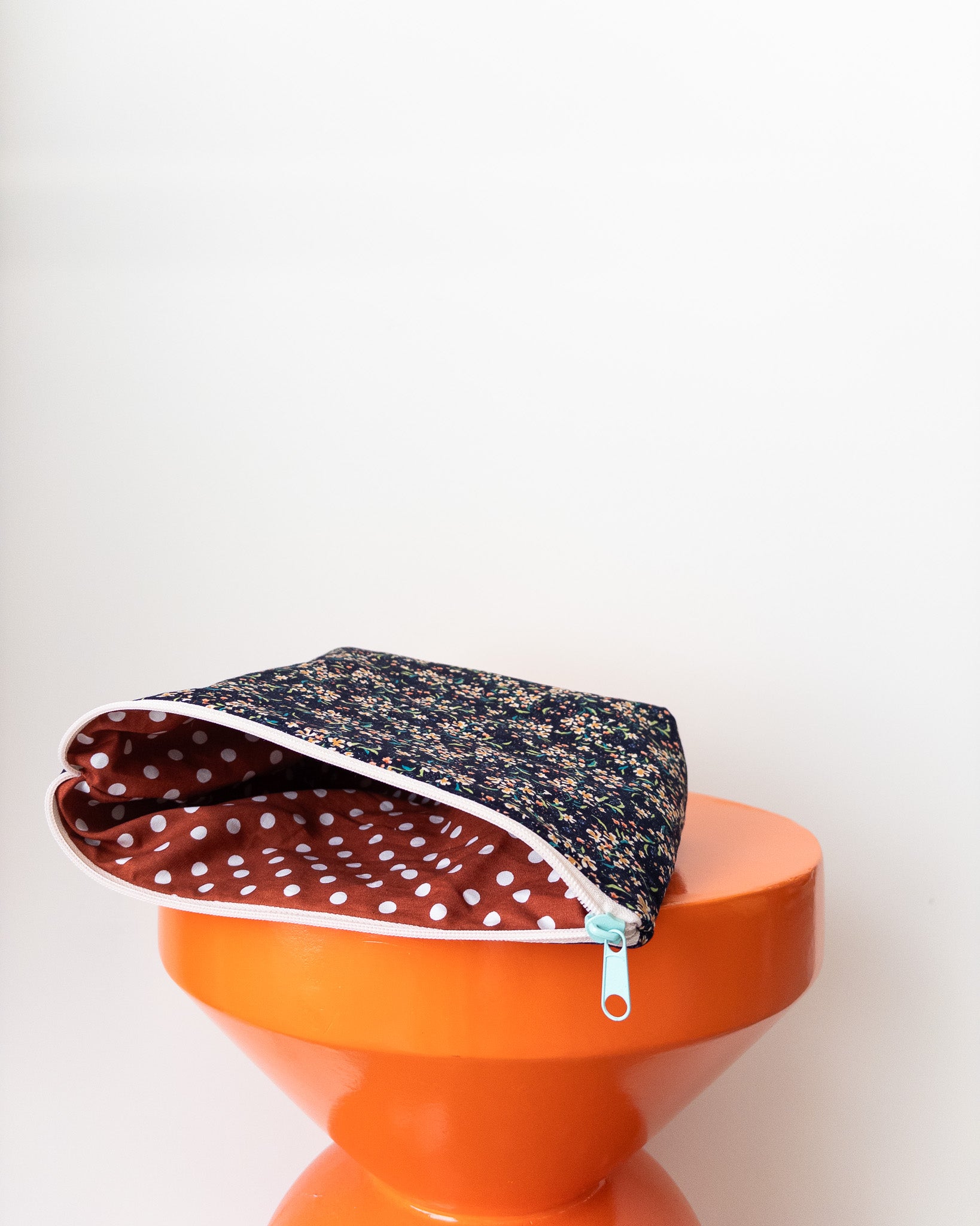 Projectbag/toilettas midi | Midnight bloemen