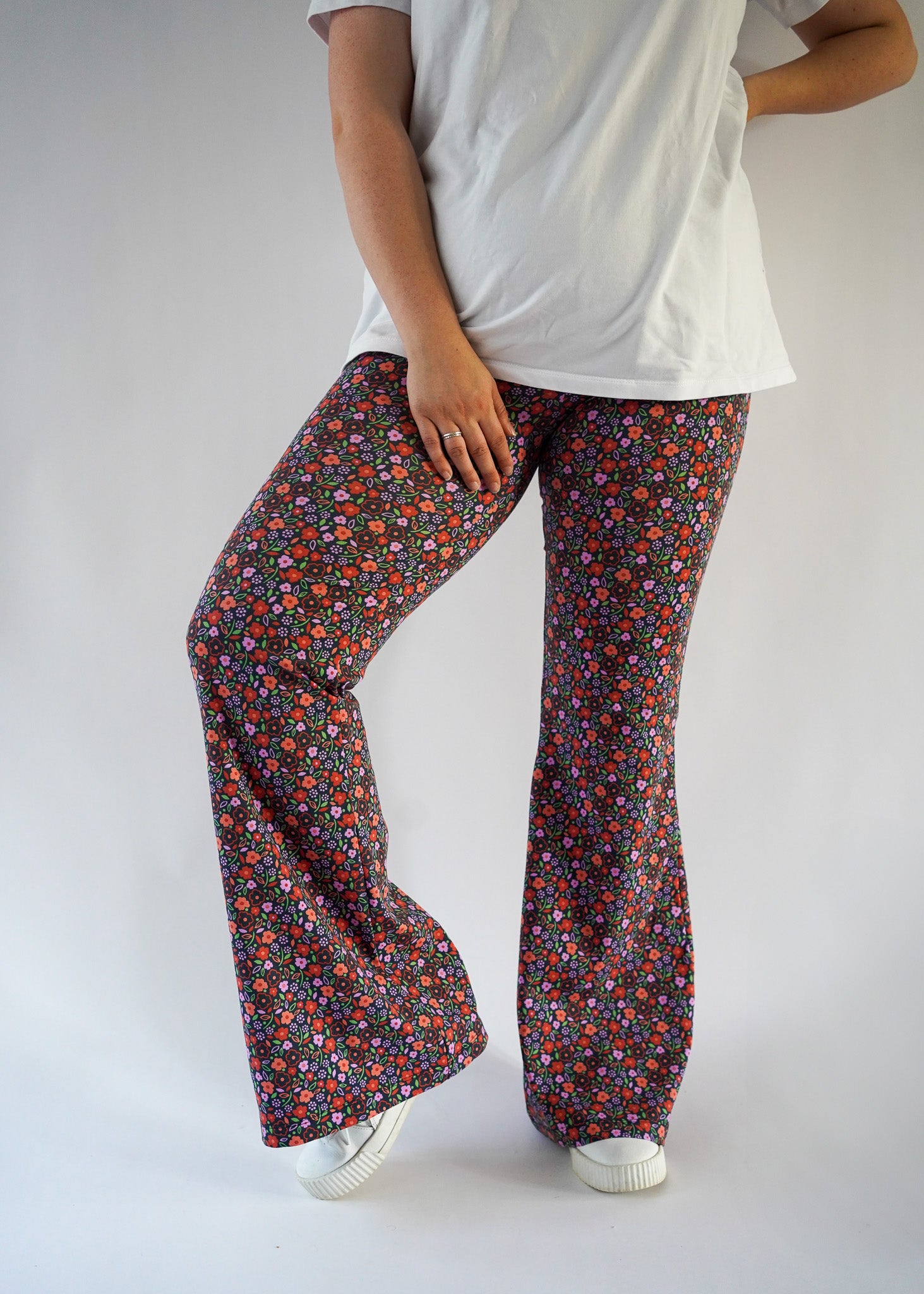 Flared Kaat | Navy bloemen