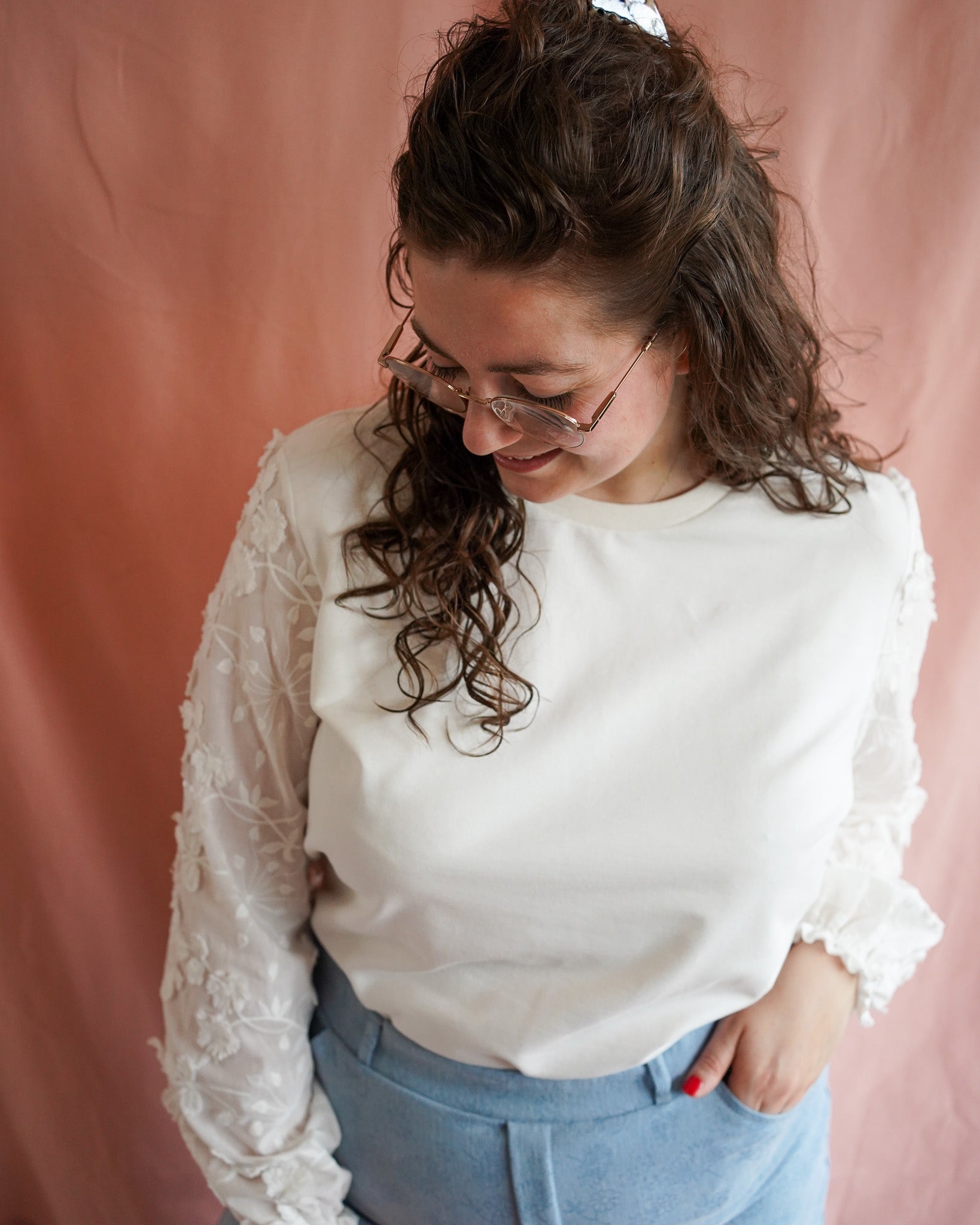 Vicky (white flowers) top