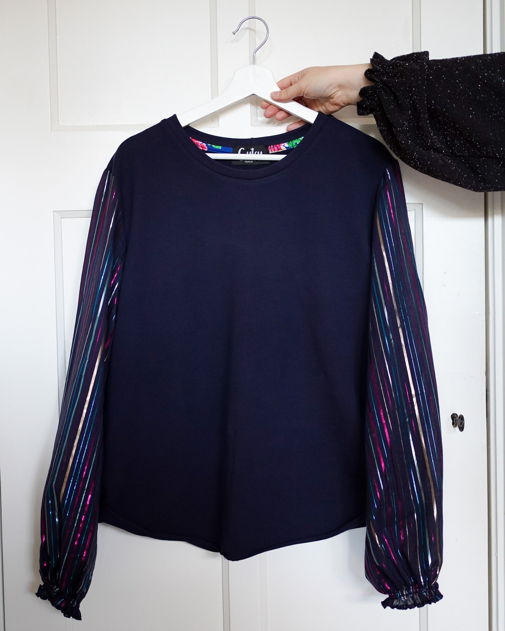 Vicky stripes navy top