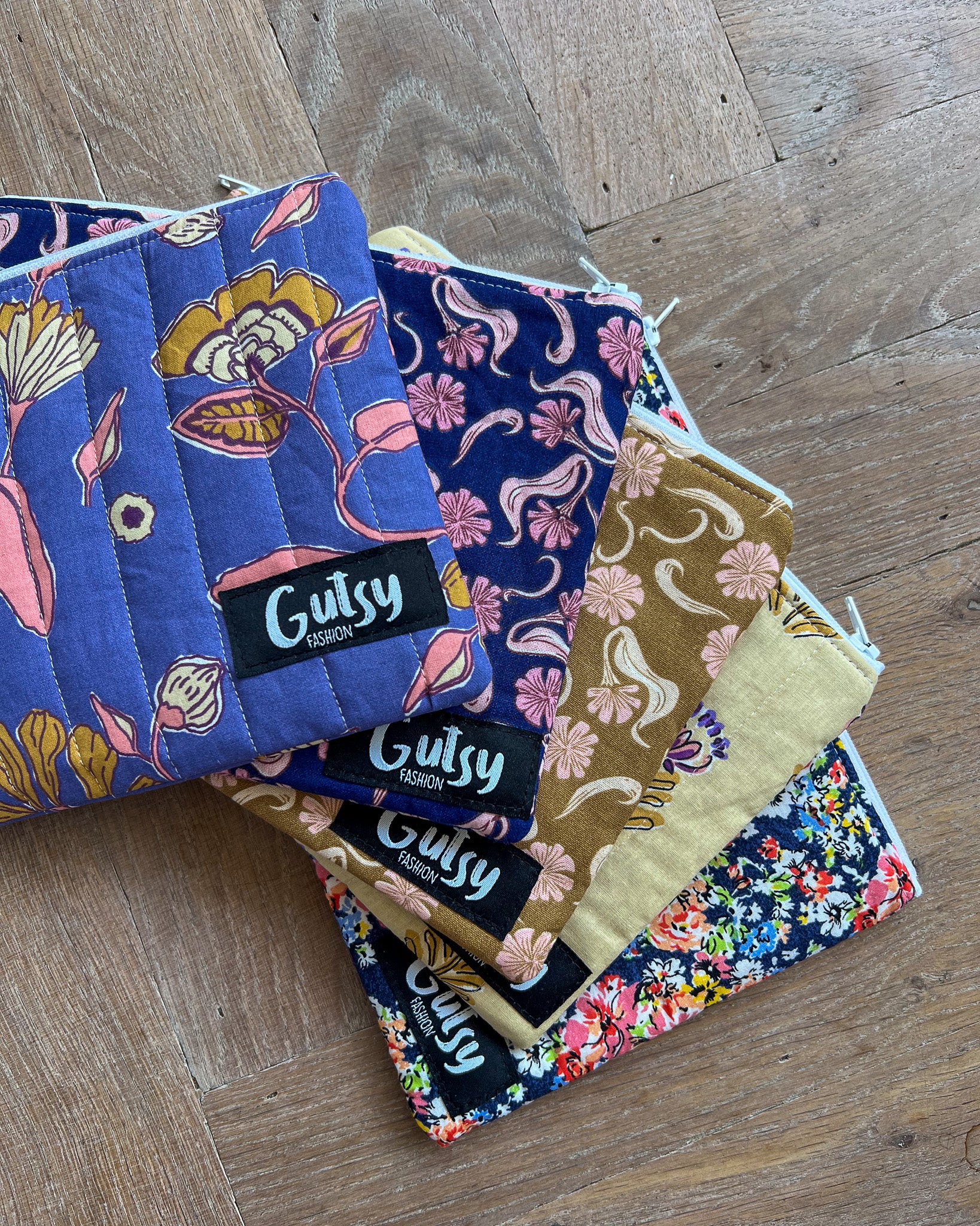 Etui | Navy flowers