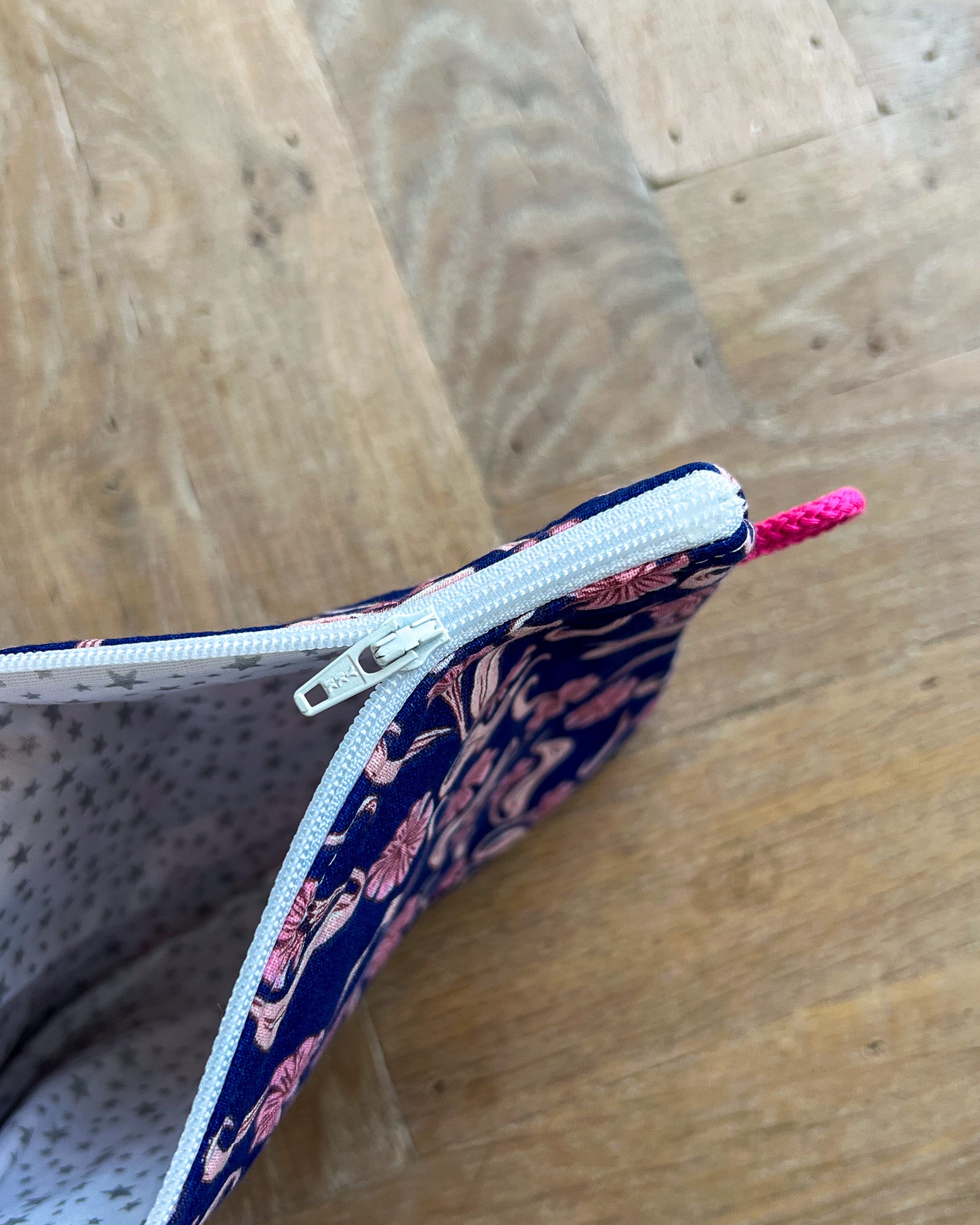 Etui | Navy swirls