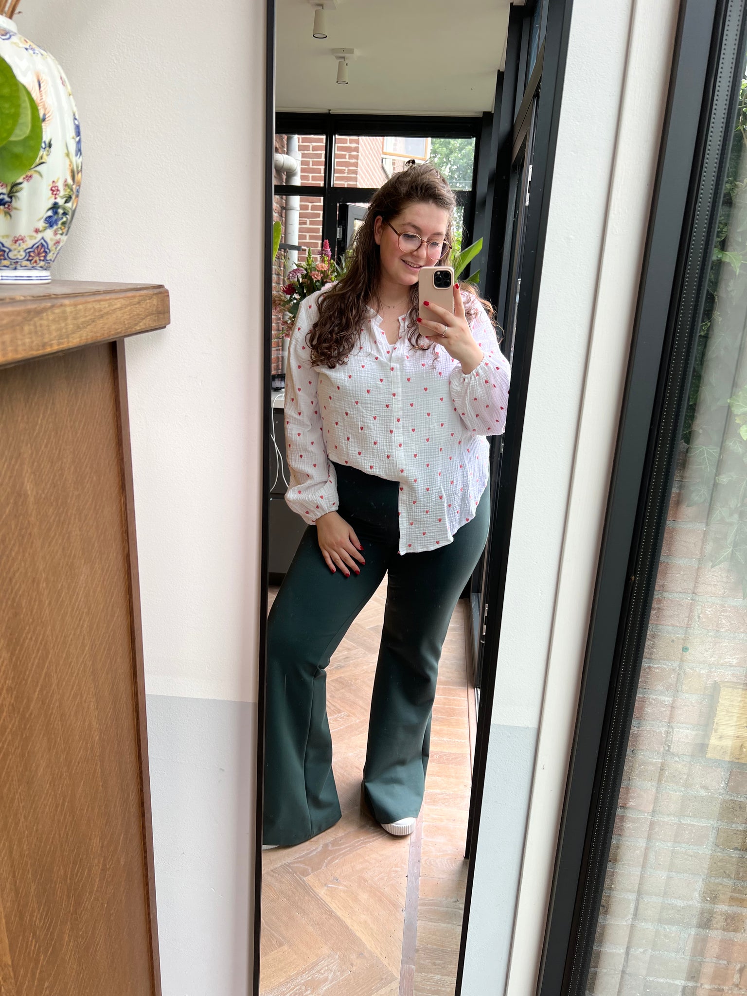 Noor (grijsgroen) Flared pants