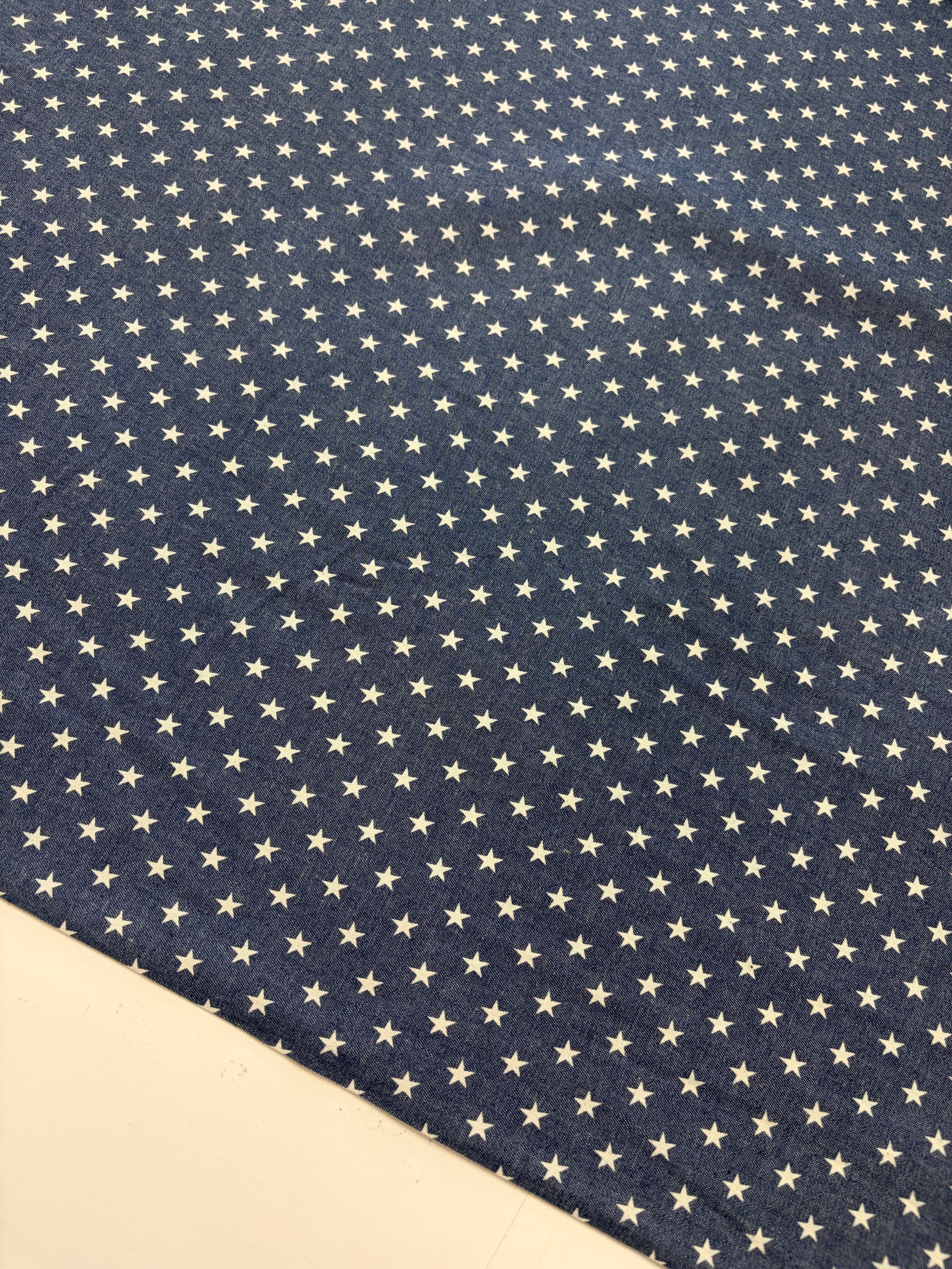 Coupon stof katoen dunne denim sterren - 1,5 m