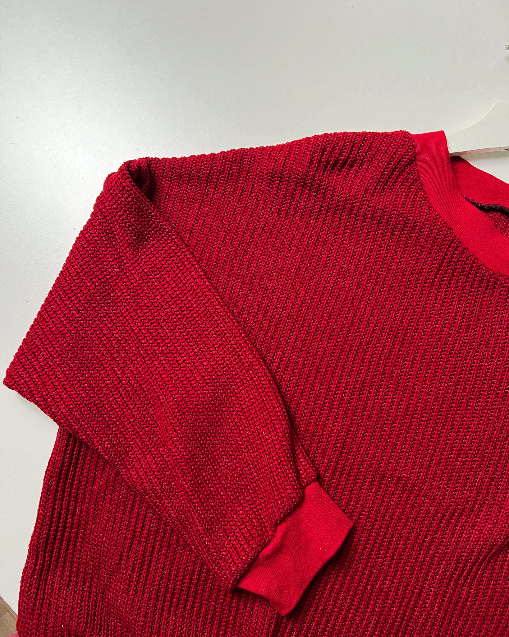 Lisa (red) sweater