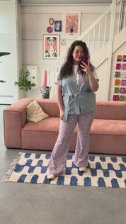 Flared Kaat | Lila bloemen
