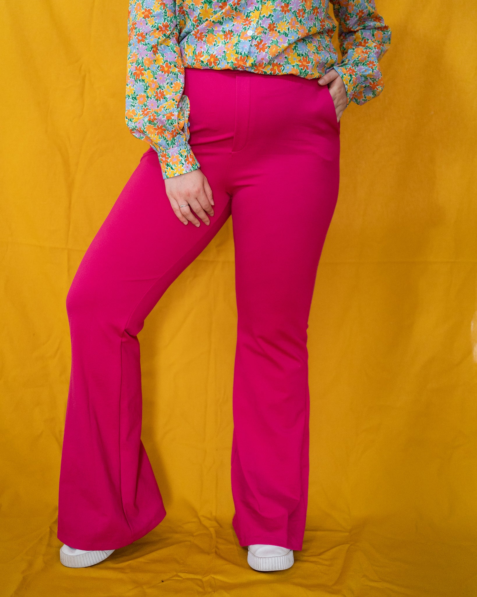 Lizz (pink) flared pull-on pantalon