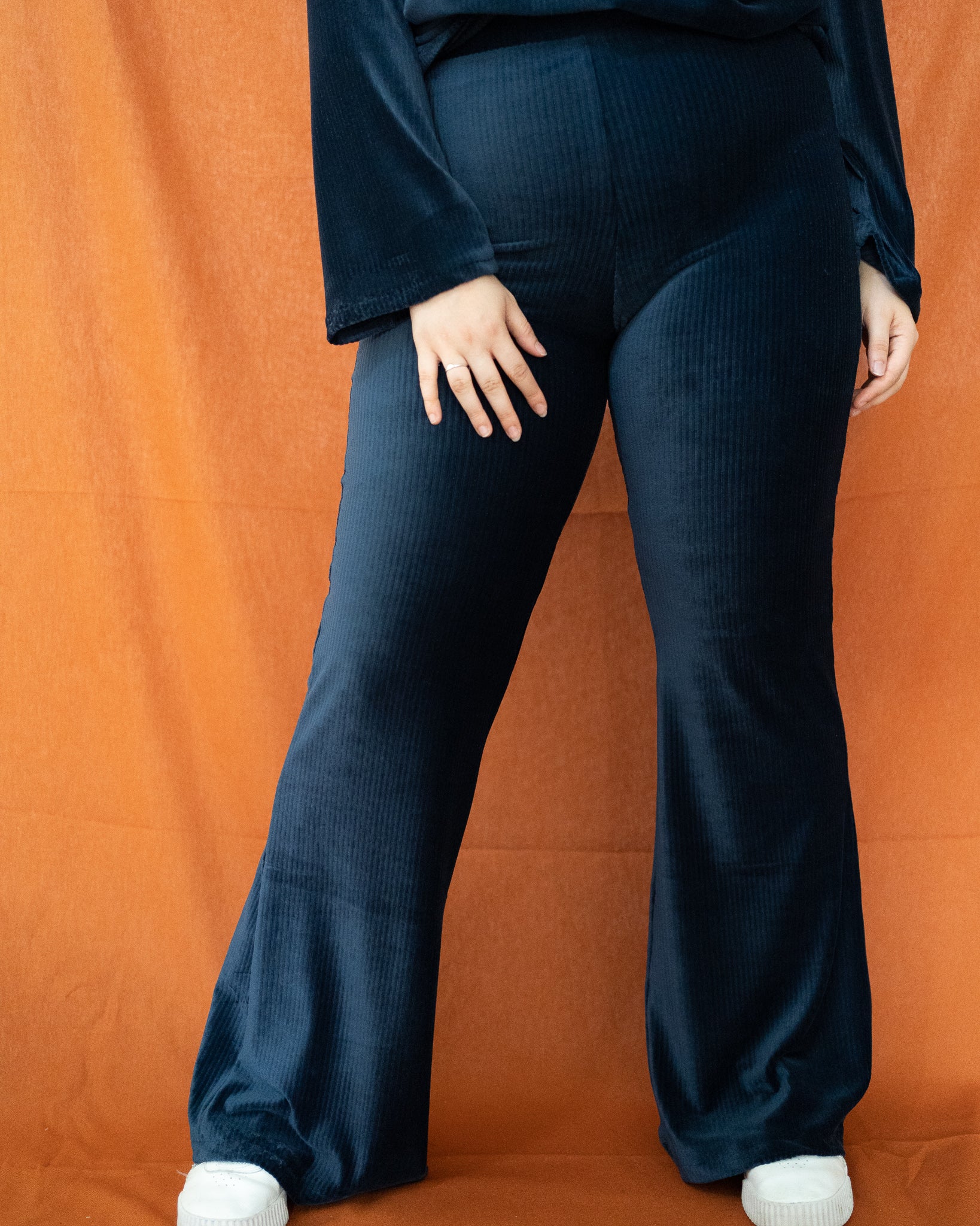 Puck (navy) Flared pants