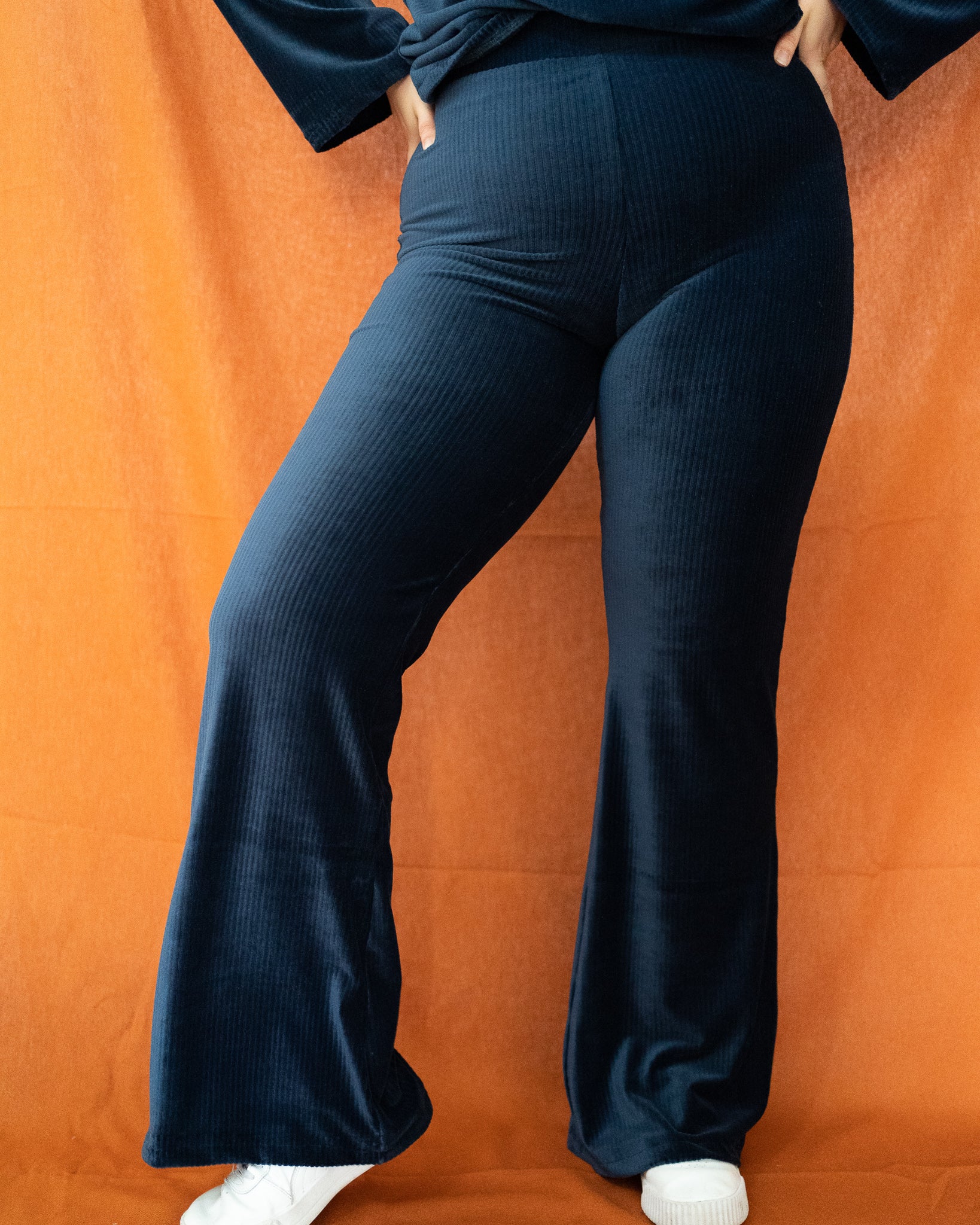 Puck (navy) Flared pants