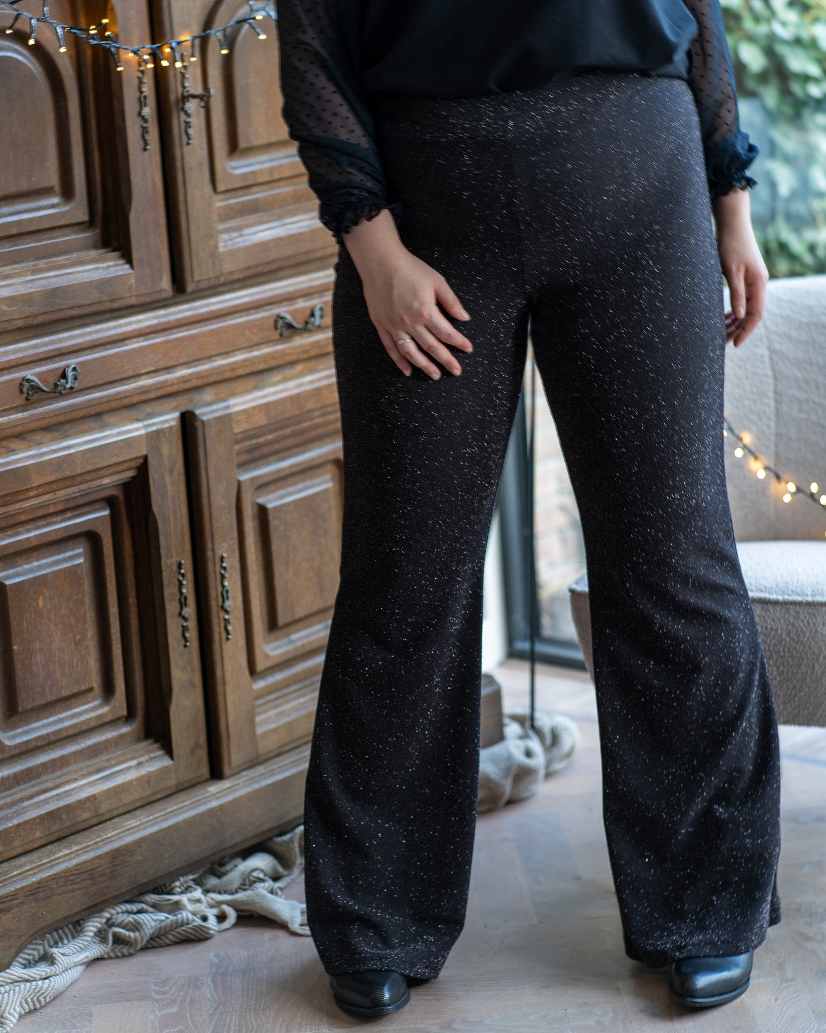 Oprah (zwart glitter) Flared pants