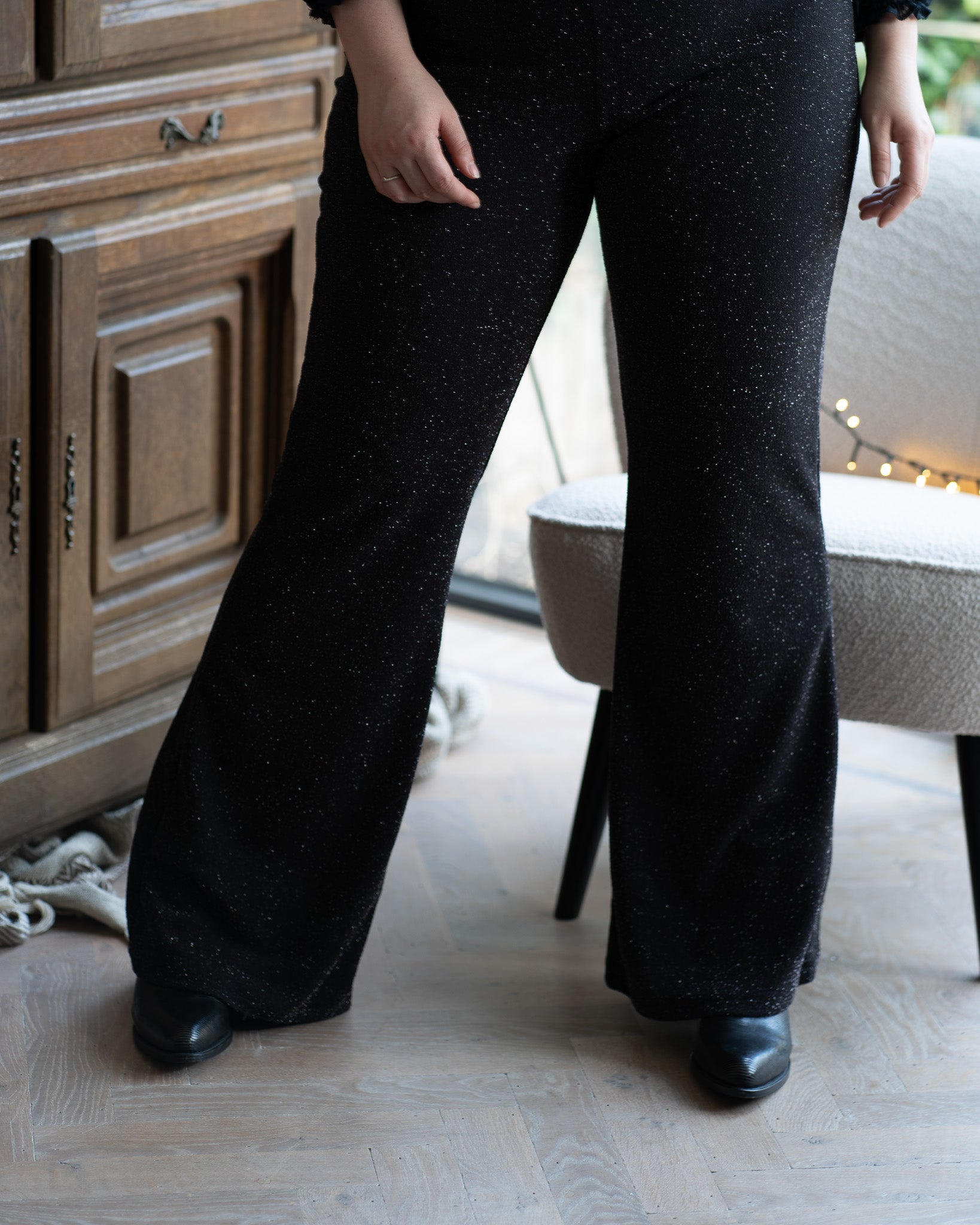 Oprah (zwart glitter) Flared pants